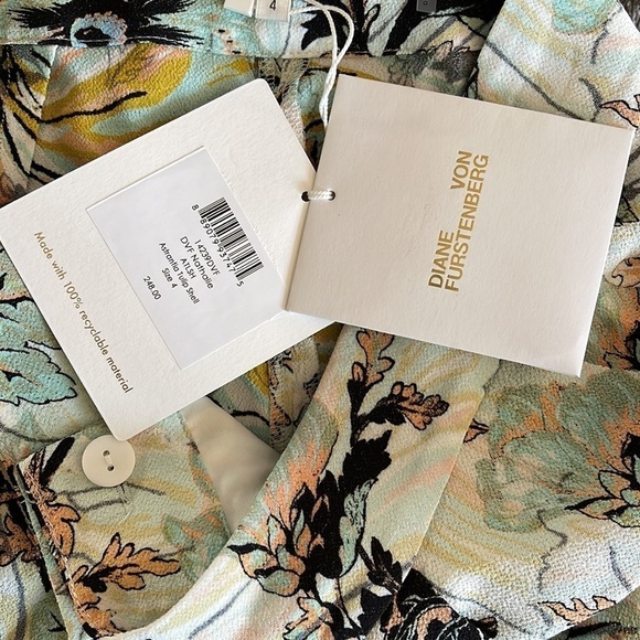 *NWT Diane Von Furstenberg Nathalie Astrantia Tulip Shell Crepe Shorts - Picture 7 of 9